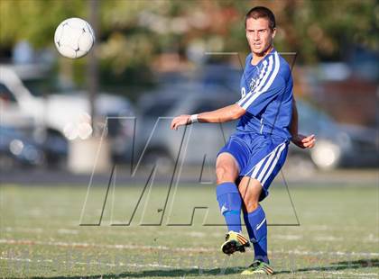 Thumbnail 2 in Eureka vs Washburn Rural (Gateway City Soccer Classic) photogallery.