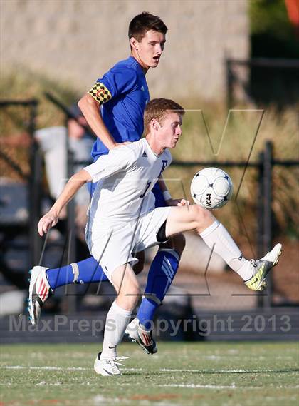 Thumbnail 3 in Eureka vs Washburn Rural (Gateway City Soccer Classic) photogallery.