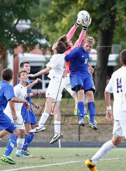 Thumbnail 2 in Eureka vs Washburn Rural (Gateway City Soccer Classic) photogallery.