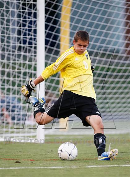 Thumbnail 1 in Eureka vs Washburn Rural (Gateway City Soccer Classic) photogallery.