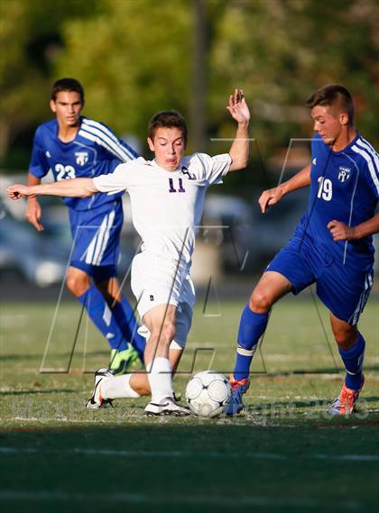 Thumbnail 3 in Eureka vs Washburn Rural (Gateway City Soccer Classic) photogallery.