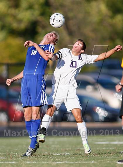 Thumbnail 2 in Eureka vs Washburn Rural (Gateway City Soccer Classic) photogallery.