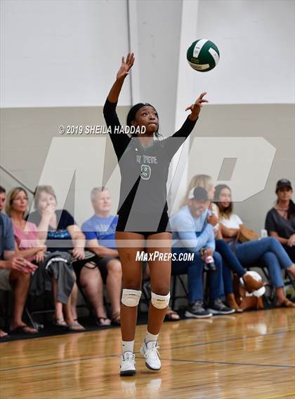 Thumbnail 3 in Indian Rocks Christian vs. St Petersburg Christian (Keswick Invitational) photogallery.
