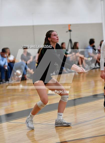 Thumbnail 3 in Indian Rocks Christian vs. St Petersburg Christian (Keswick Invitational) photogallery.