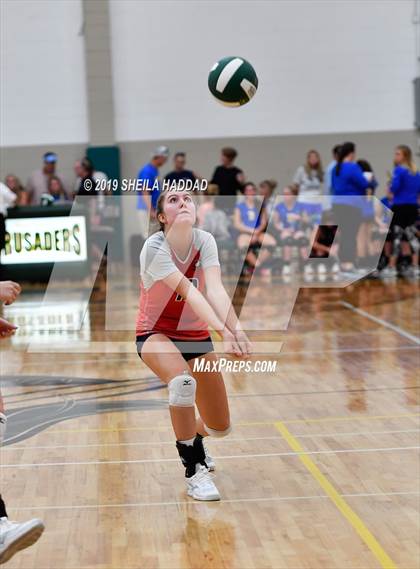 Thumbnail 3 in Indian Rocks Christian vs. St Petersburg Christian (Keswick Invitational) photogallery.