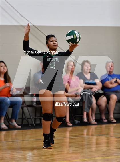 Thumbnail 3 in Indian Rocks Christian vs. St Petersburg Christian (Keswick Invitational) photogallery.