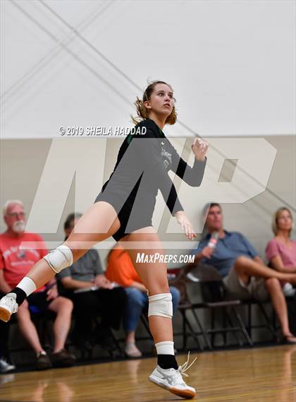 Thumbnail 2 in Indian Rocks Christian vs. St Petersburg Christian (Keswick Invitational) photogallery.