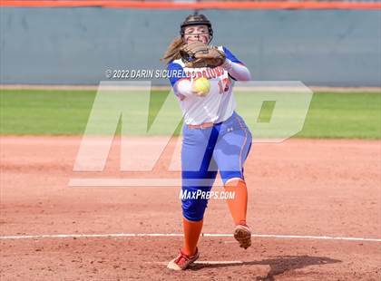 Thumbnail 2 in Westwood vs. Gila Ridge (Dobson/Westwood Invitational) photogallery.