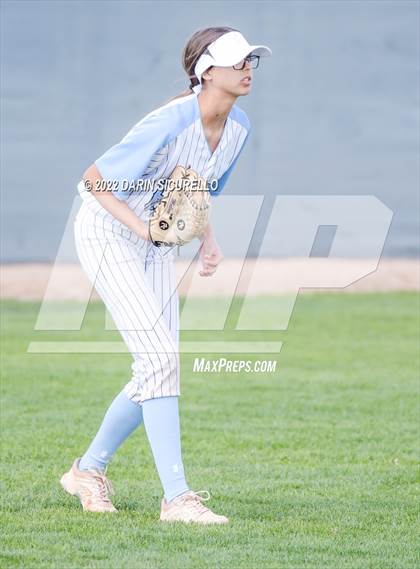 Thumbnail 2 in Westwood vs. Gila Ridge (Dobson/Westwood Invitational) photogallery.