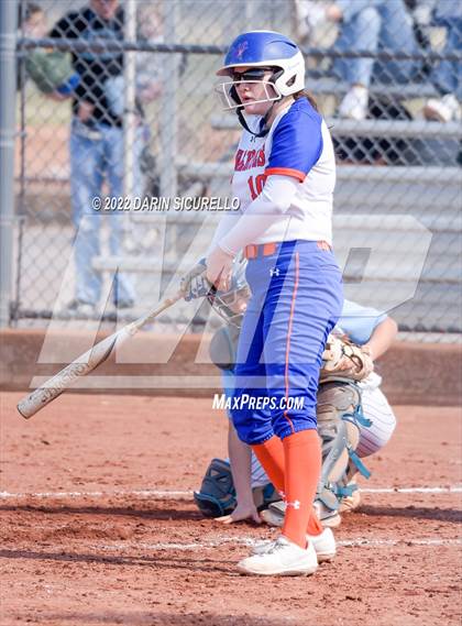 Thumbnail 2 in Westwood vs. Gila Ridge (Dobson/Westwood Invitational) photogallery.