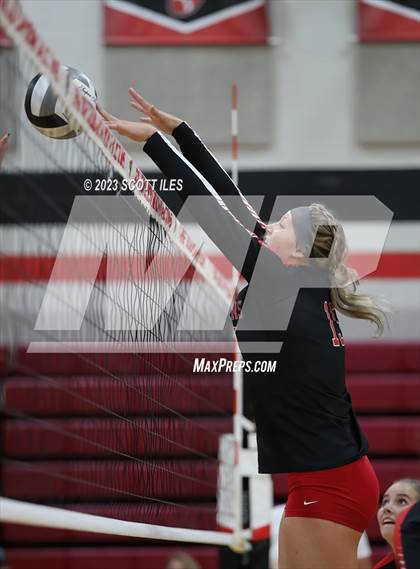 Thumbnail 1 in Amanda-Clearcreek @ Fairfield Union photogallery.