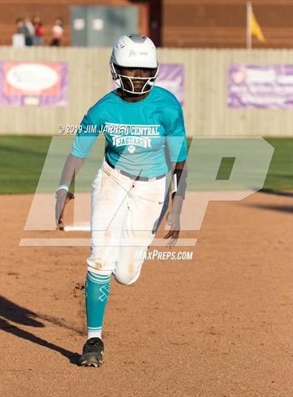 Thumbnail 2 in Lewisburg @ DeSoto Central photogallery.