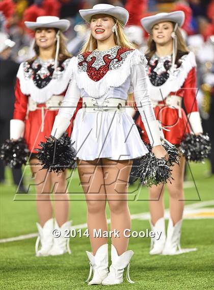 Thumbnail 1 in Midway vs. Lee (UIL 6A  Bi-District Playoff) photogallery.