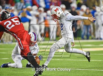 Thumbnail 3 in Midway vs. Lee (UIL 6A  Bi-District Playoff) photogallery.