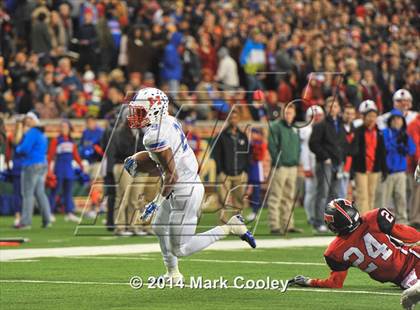 Thumbnail 2 in Midway vs. Lee (UIL 6A  Bi-District Playoff) photogallery.