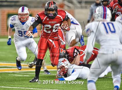 Thumbnail 2 in Midway vs. Lee (UIL 6A  Bi-District Playoff) photogallery.
