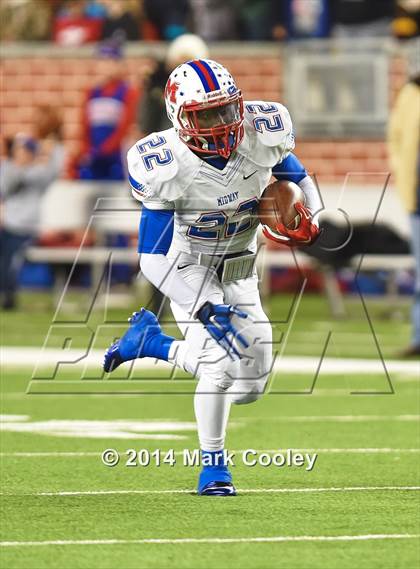 Thumbnail 1 in Midway vs. Lee (UIL 6A  Bi-District Playoff) photogallery.