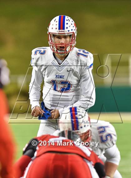 Thumbnail 3 in Midway vs. Lee (UIL 6A  Bi-District Playoff) photogallery.