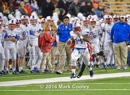 Thumbnail 3 in Midway vs. Lee (UIL 6A  Bi-District Playoff) photogallery.
