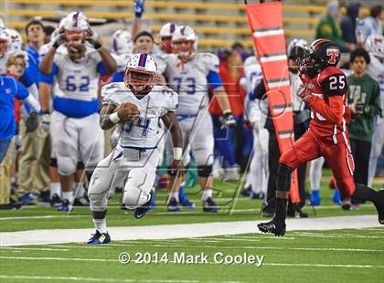 Thumbnail 3 in Midway vs. Lee (UIL 6A  Bi-District Playoff) photogallery.