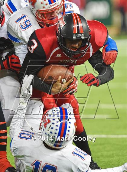 Thumbnail 2 in Midway vs. Lee (UIL 6A  Bi-District Playoff) photogallery.