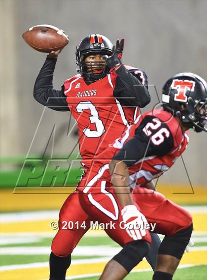 Thumbnail 1 in Midway vs. Lee (UIL 6A  Bi-District Playoff) photogallery.