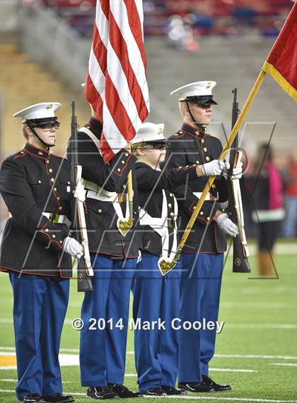 Thumbnail 3 in Midway vs. Lee (UIL 6A  Bi-District Playoff) photogallery.