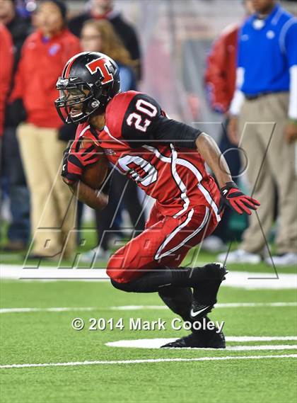Thumbnail 1 in Midway vs. Lee (UIL 6A  Bi-District Playoff) photogallery.