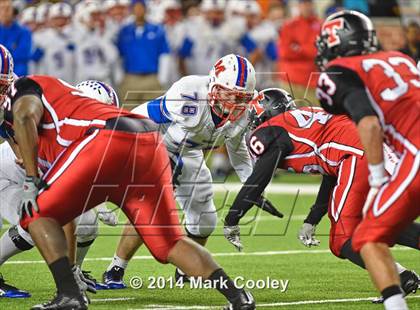 Thumbnail 3 in Midway vs. Lee (UIL 6A  Bi-District Playoff) photogallery.