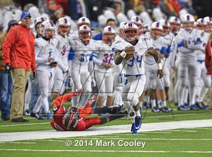 Thumbnail 2 in Midway vs. Lee (UIL 6A  Bi-District Playoff) photogallery.