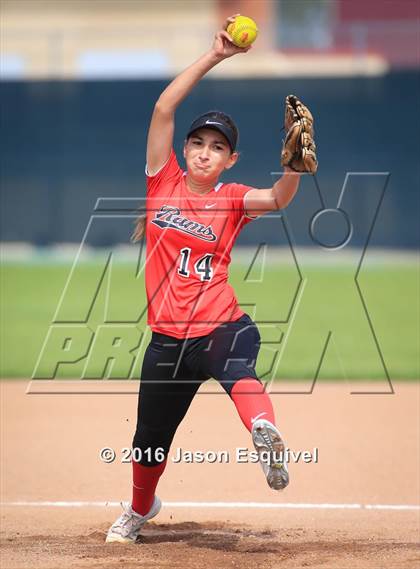Thumbnail 2 in Wilson vs. South Gate photogallery.