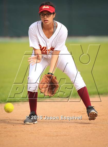 Thumbnail 3 in Wilson vs. South Gate photogallery.