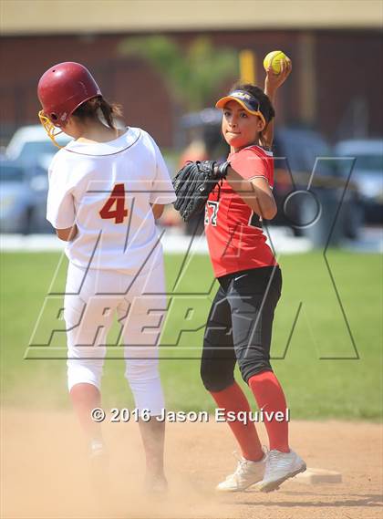 Thumbnail 2 in Wilson vs. South Gate photogallery.