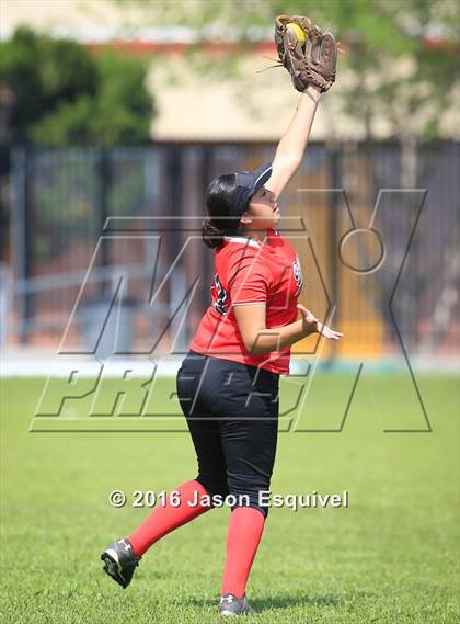 Thumbnail 3 in Wilson vs. South Gate photogallery.