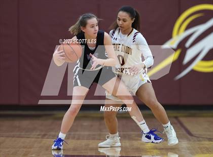 Thumbnail 3 in Northside Christian vs Berne Union (OHSAA D4 Sectional) photogallery.