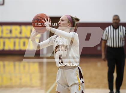 Thumbnail 2 in Northside Christian vs Berne Union (OHSAA D4 Sectional) photogallery.