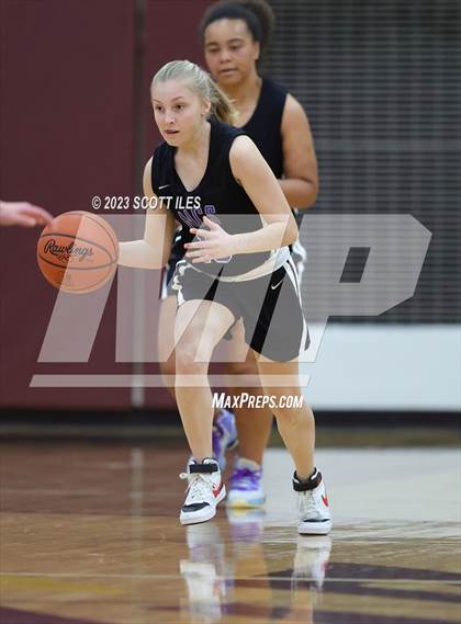 Thumbnail 3 in Northside Christian vs Berne Union (OHSAA D4 Sectional) photogallery.
