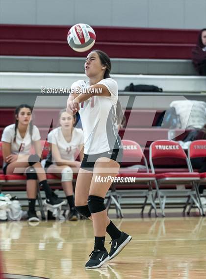 Thumbnail 2 in FR: Elko @ Truckee photogallery.