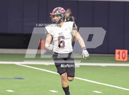 Thumbnail 2 in West vs. Mount Vernon (UIL 3A Regional Quarterfinal ) photogallery.