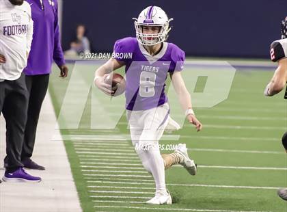 Thumbnail 1 in West vs. Mount Vernon (UIL 3A Regional Quarterfinal ) photogallery.