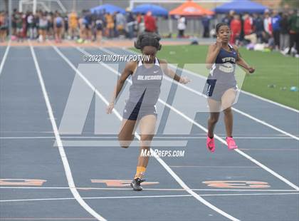 Thumbnail 3 in Roosevelt Invitational photogallery.