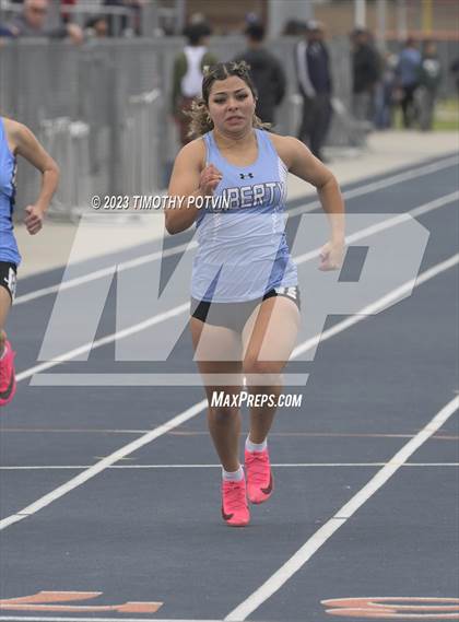 Thumbnail 3 in Roosevelt Invitational photogallery.