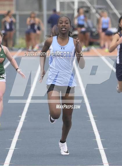 Thumbnail 2 in Roosevelt Invitational photogallery.