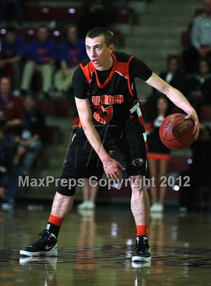 Thumbnail 2 in Sacred Heart Prep vs. Half Moon Bay (CIF CCS D4 Final) photogallery.