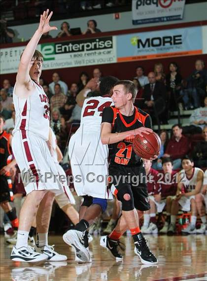 Thumbnail 2 in Sacred Heart Prep vs. Half Moon Bay (CIF CCS D4 Final) photogallery.