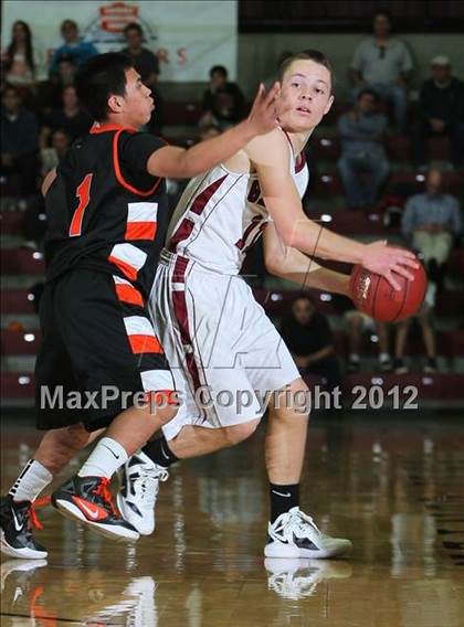 Thumbnail 1 in Sacred Heart Prep vs. Half Moon Bay (CIF CCS D4 Final) photogallery.