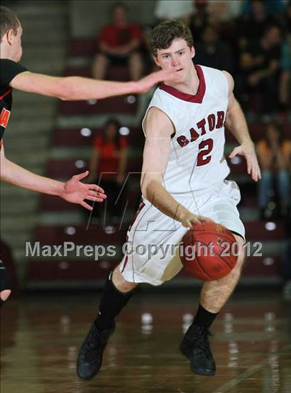 Thumbnail 2 in Sacred Heart Prep vs. Half Moon Bay (CIF CCS D4 Final) photogallery.