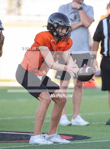Thumbnail 2 in Springtown @ Mineral Wells (scrimmage) photogallery.