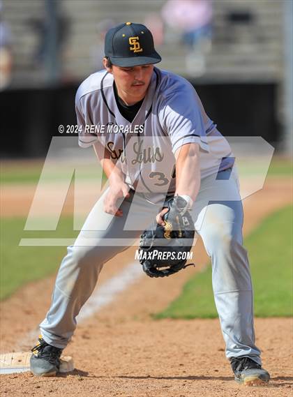 Thumbnail 3 in San Luis Obispo vs Maranatha photogallery.