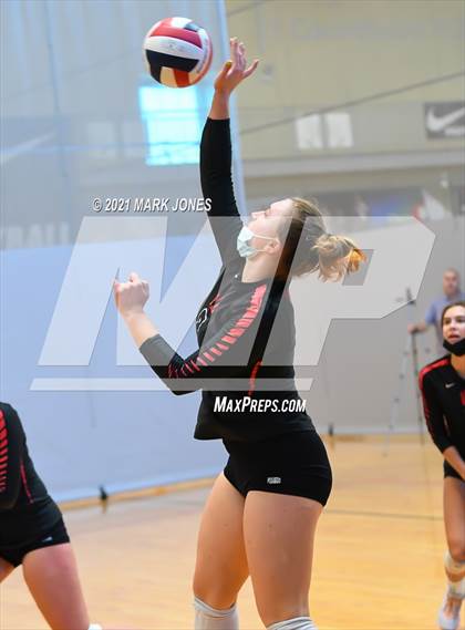 Thumbnail 2 in Village Christian vs. Archbishop Mitty (Nike Tournament of Champions) photogallery.